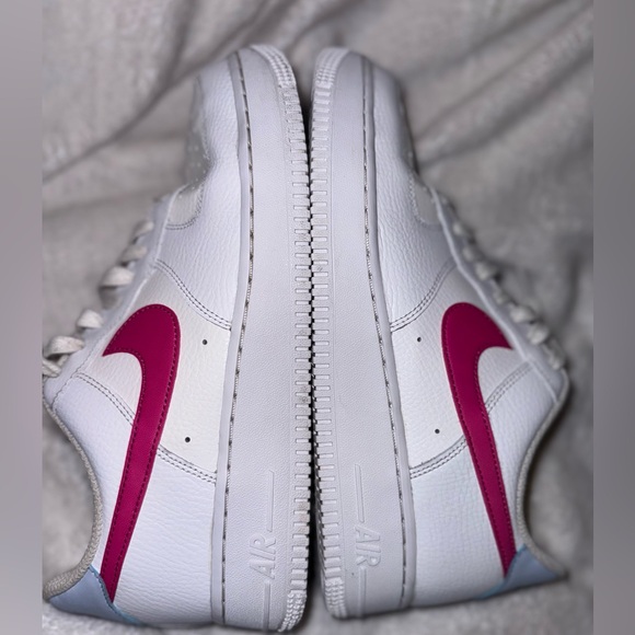 Nike Air Force 1 Low Fire Pink - Picture 6 of 10